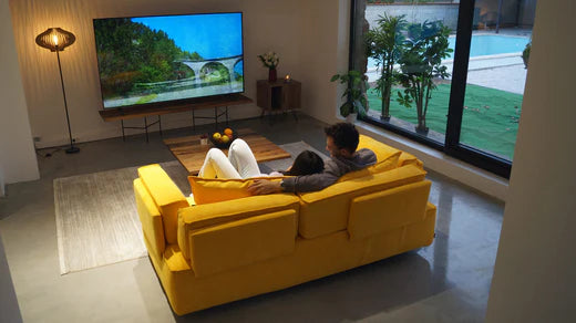 Die optimale Höhe & Position für deinen Fernseher im Wohnzimmer