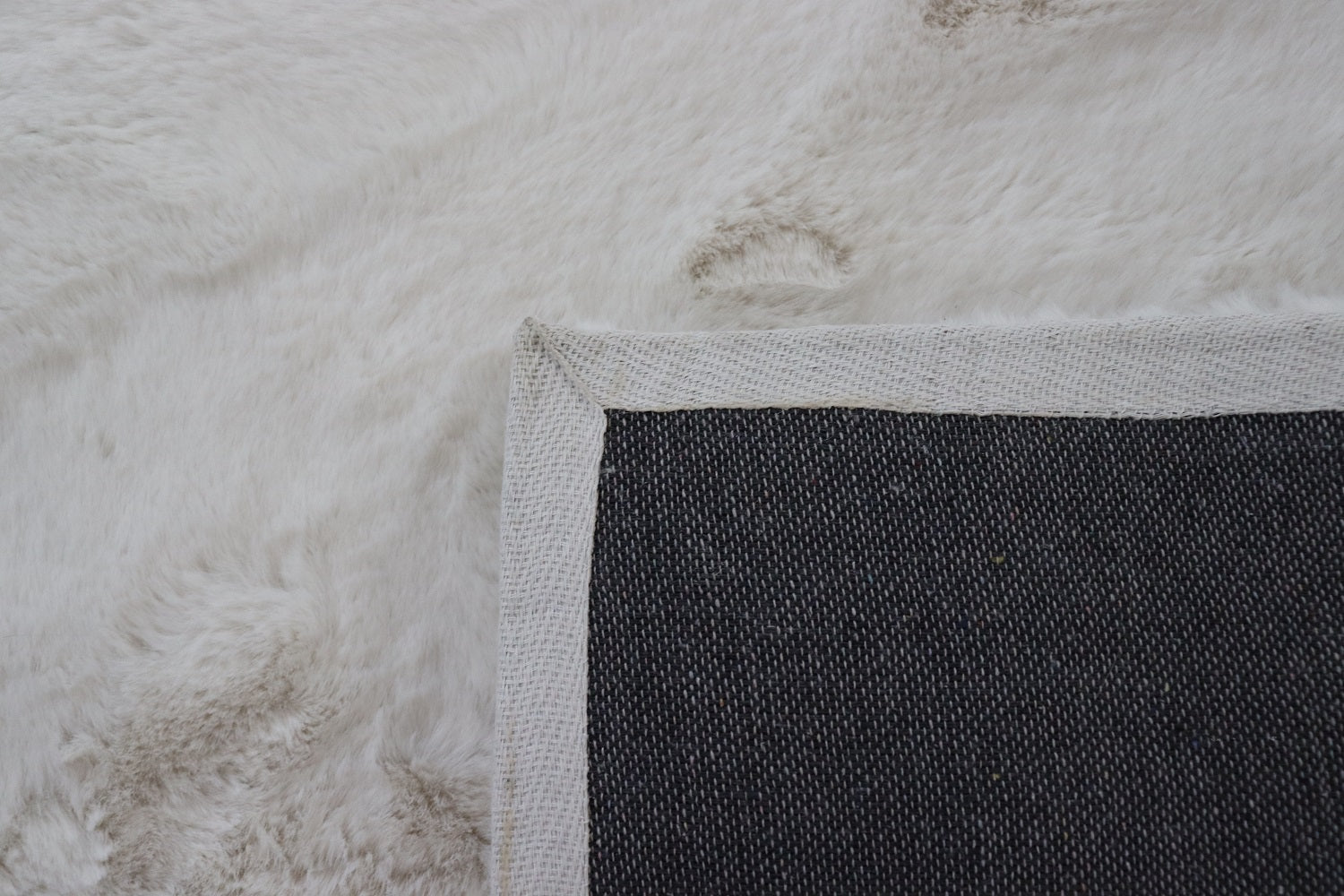 Wie reinige ich meinen Teppich?