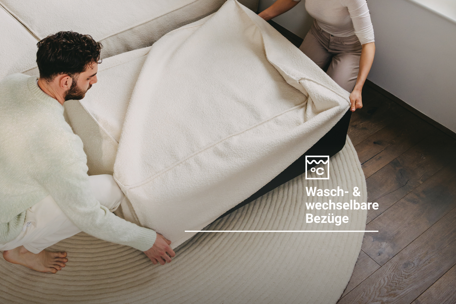 Divano componibile Amy 4 posti rivestito in tessuto con funzione sleep