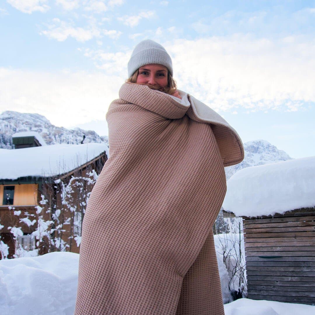 Kuscheldecke Zoe Latte-Sandweiss 145 x 210 cm - Livom